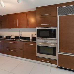 1 or 1 Premier One Bedroom Ocean View